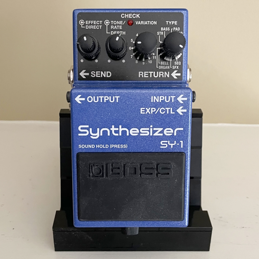 Boss SY-1 Synthesizer | Guitar Nine